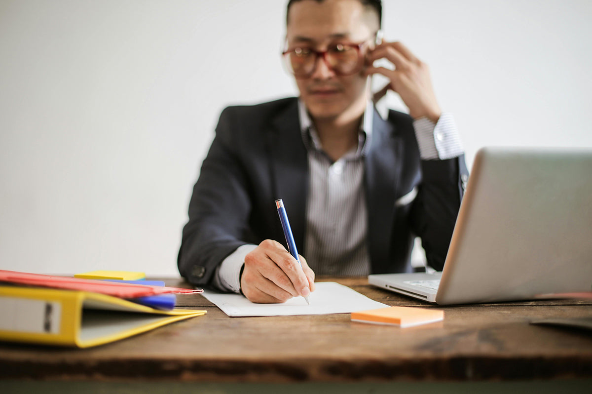 How to Follow Up After a Networking Event Without Being Annoying